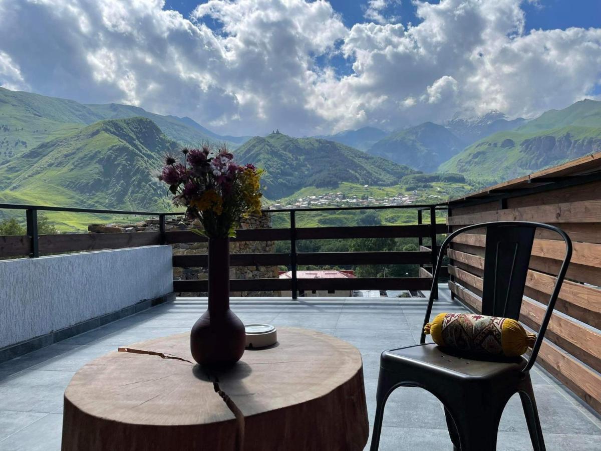 Capra Hotel Kazbegi Exterior photo